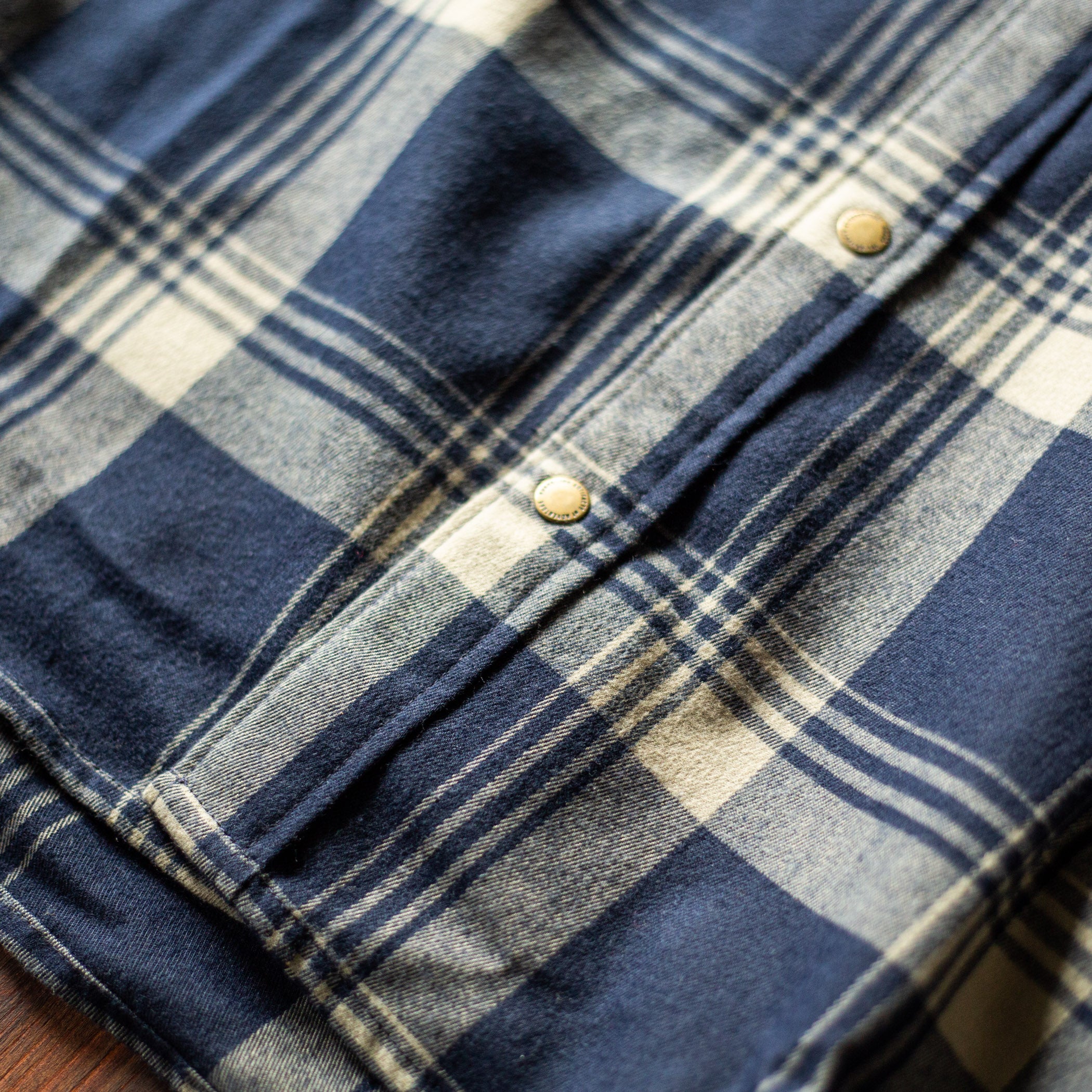 Roark - Diablo Long Sleeve Flannel - SAND/BLUE