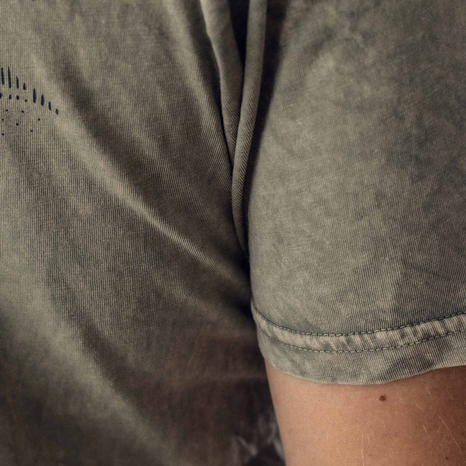 T-shirt - Expeditions of the obsessed - gray washed