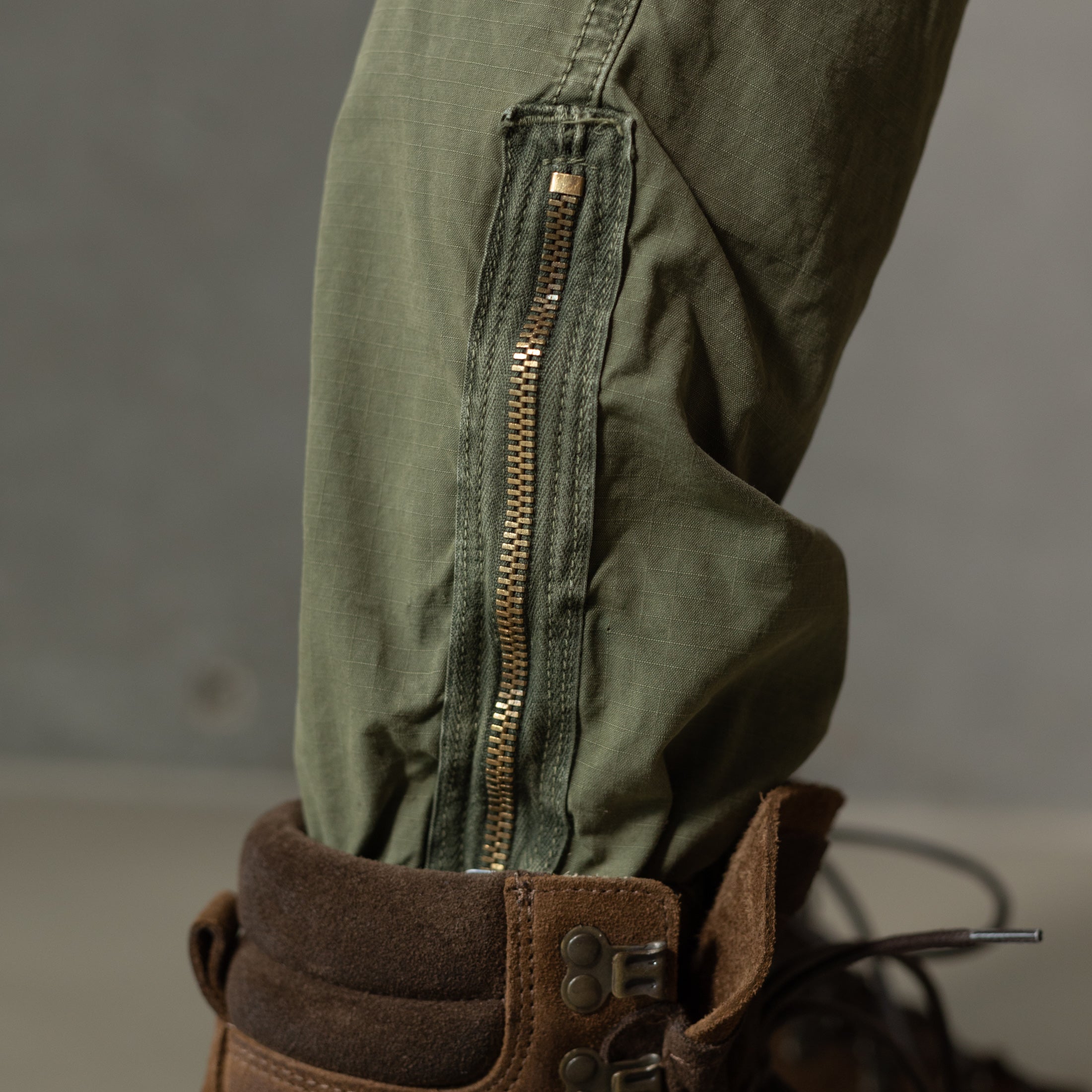 CHESAPEAKE'S - AVIATOR Cargo Pants - BROKE - Green