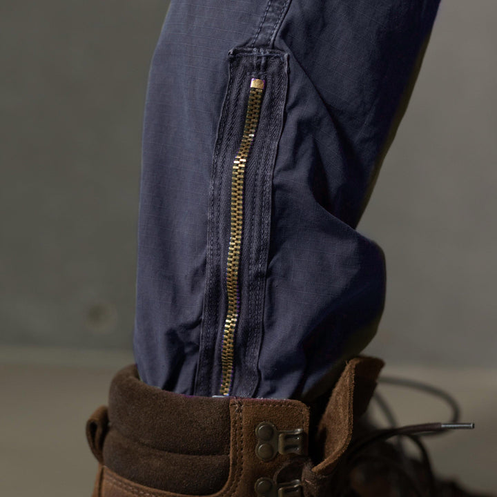 CHESAPEAKE'S - AVIATOR Cargo Pants - BROKE - NAVY blue