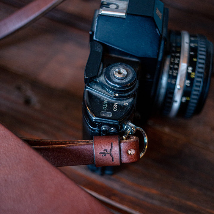 BEXAR GOODS - Camera strap - dark leather