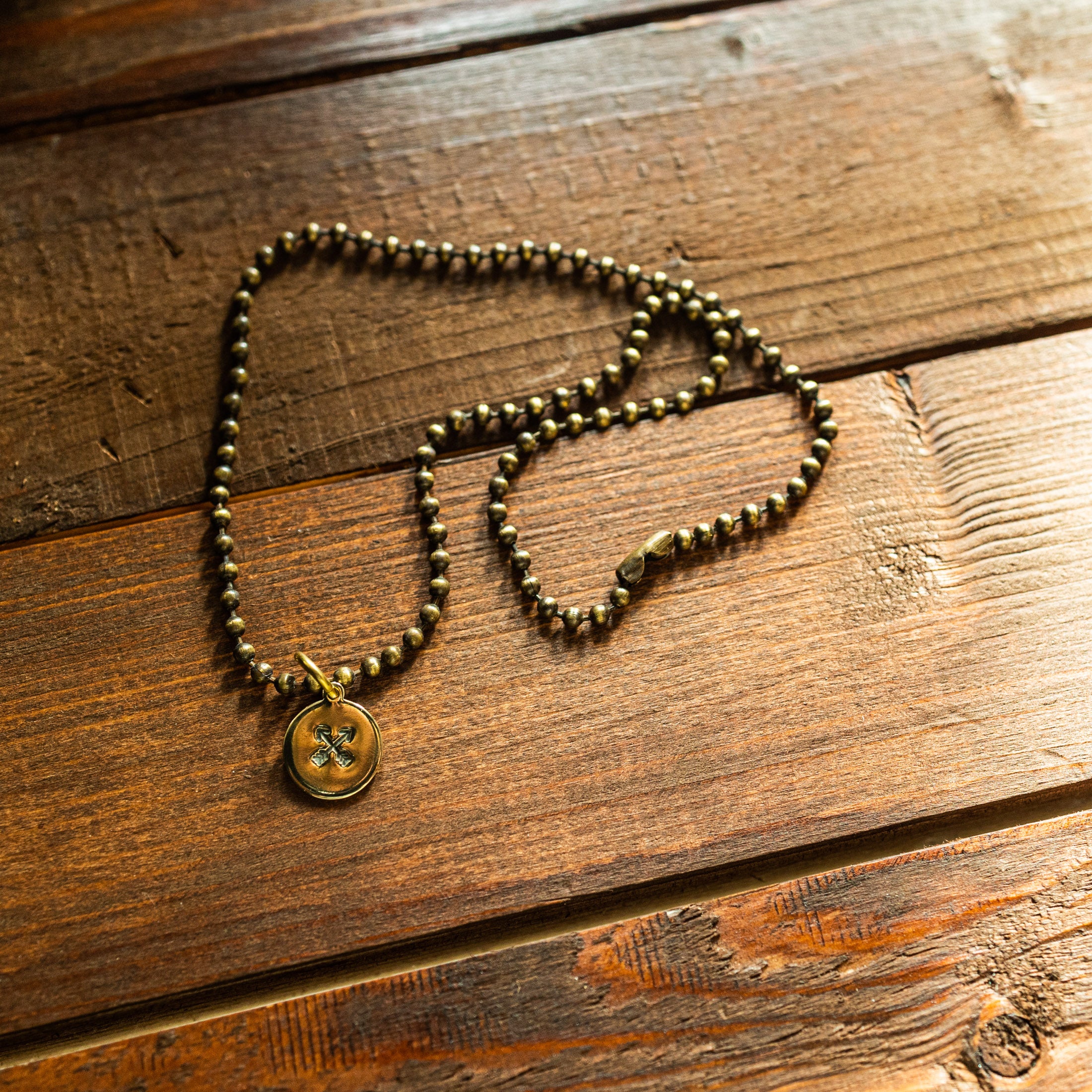 Black Pearl Creations - Necklace - ARROWS - brass