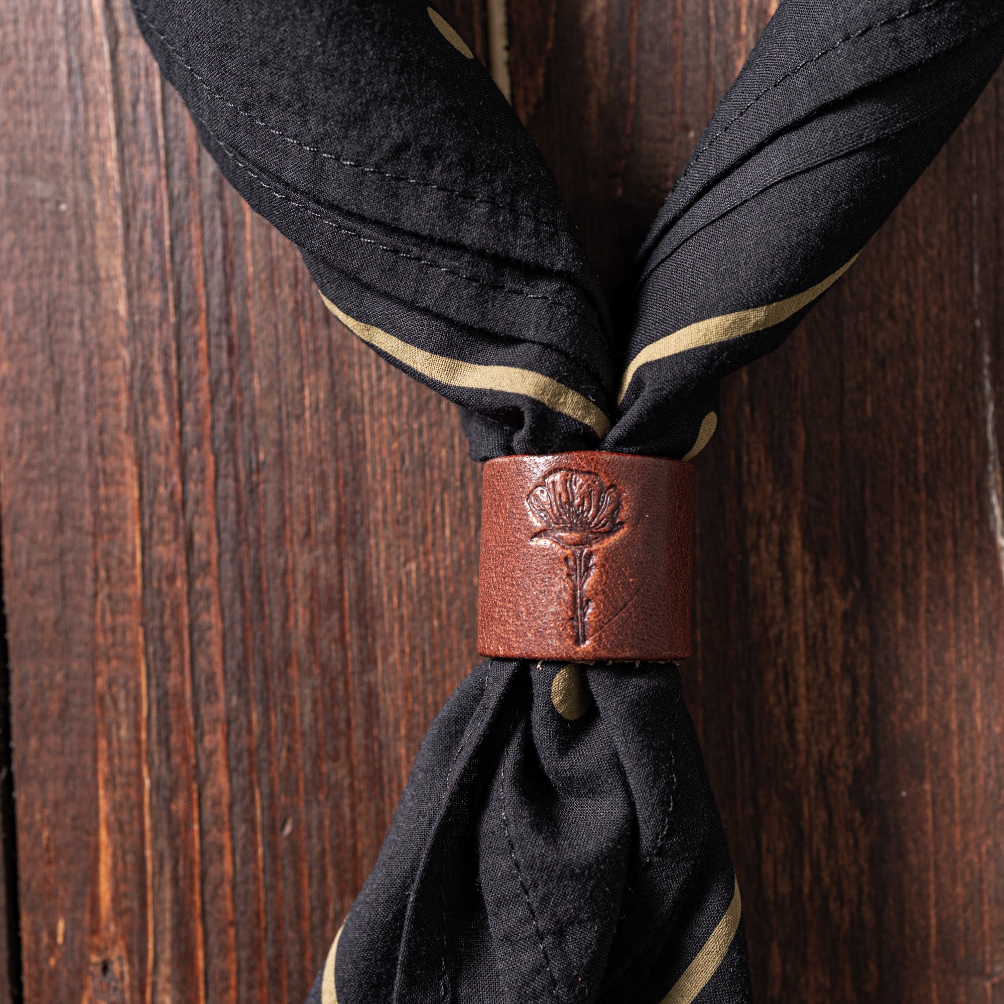 Bradley Mountain - Bandanas Ring - Leather
