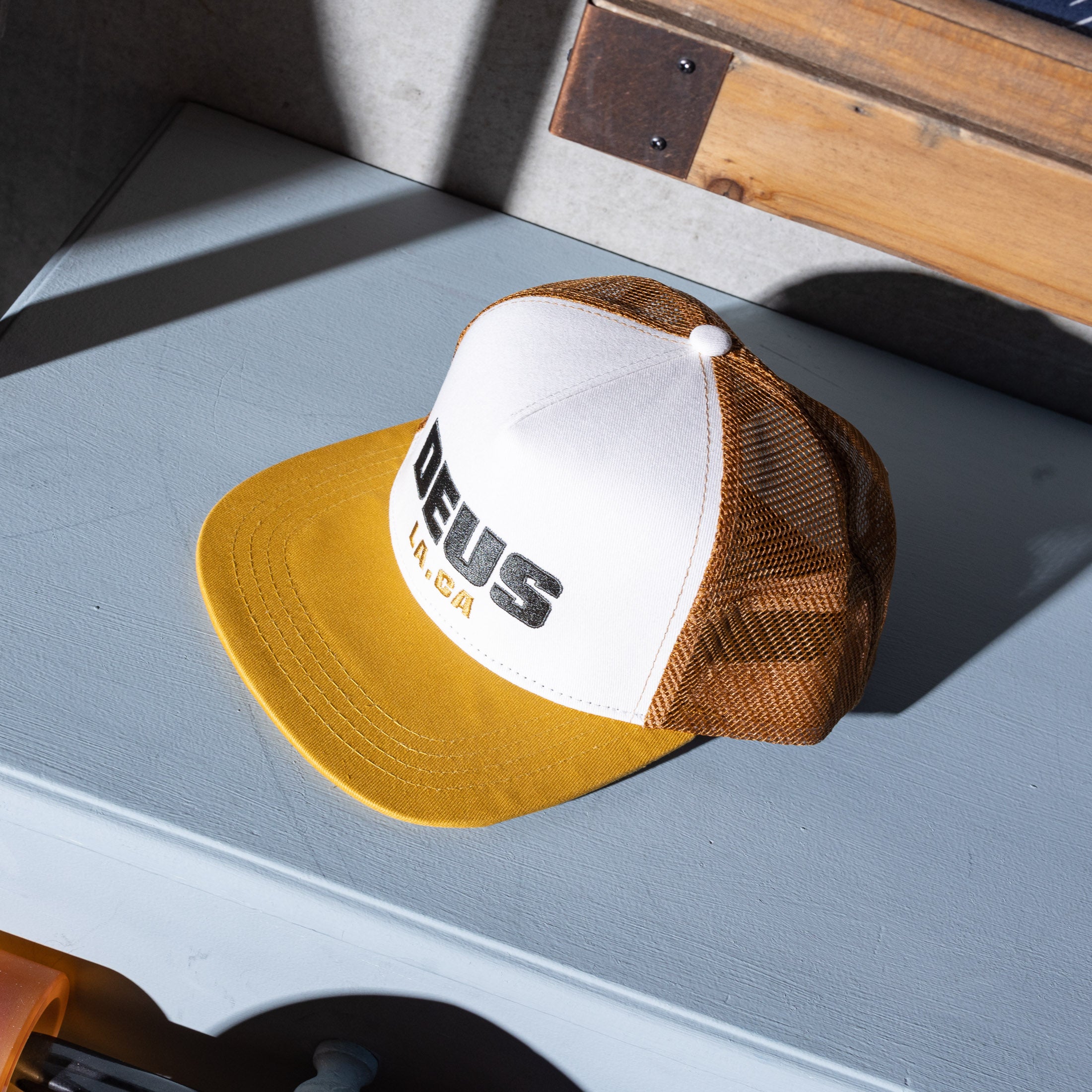 DEUS EX MACHINA - Akin Trucker - Mustard