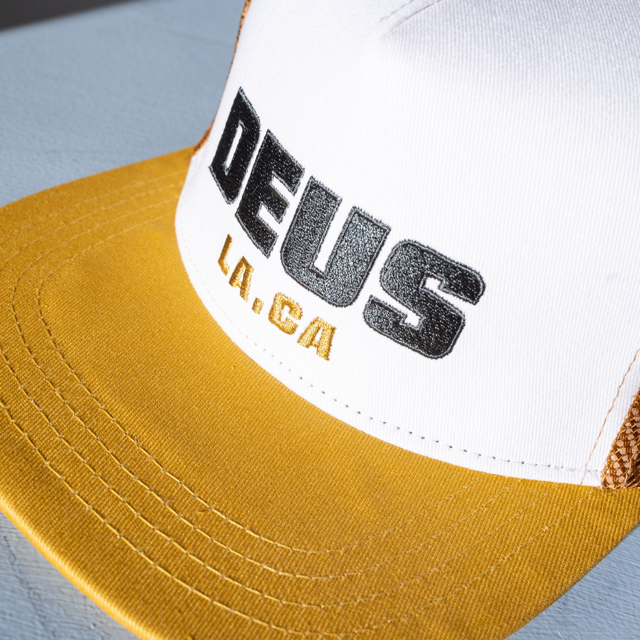DEUS EX MACHINA - Akin Trucker - Mustard