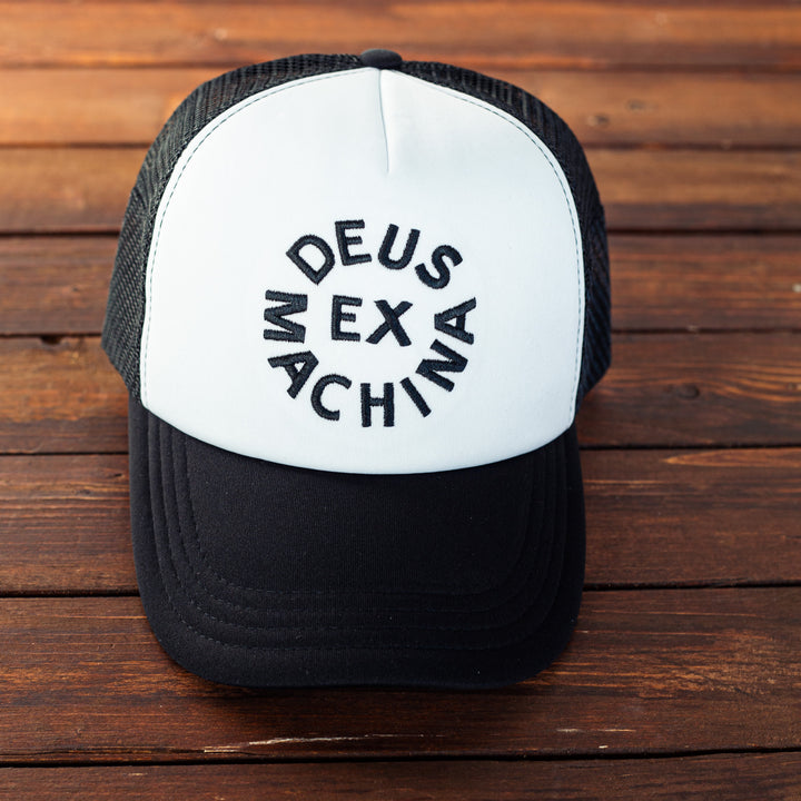 DEUS EX MACHINA - Circle Logo Trucker - HVID