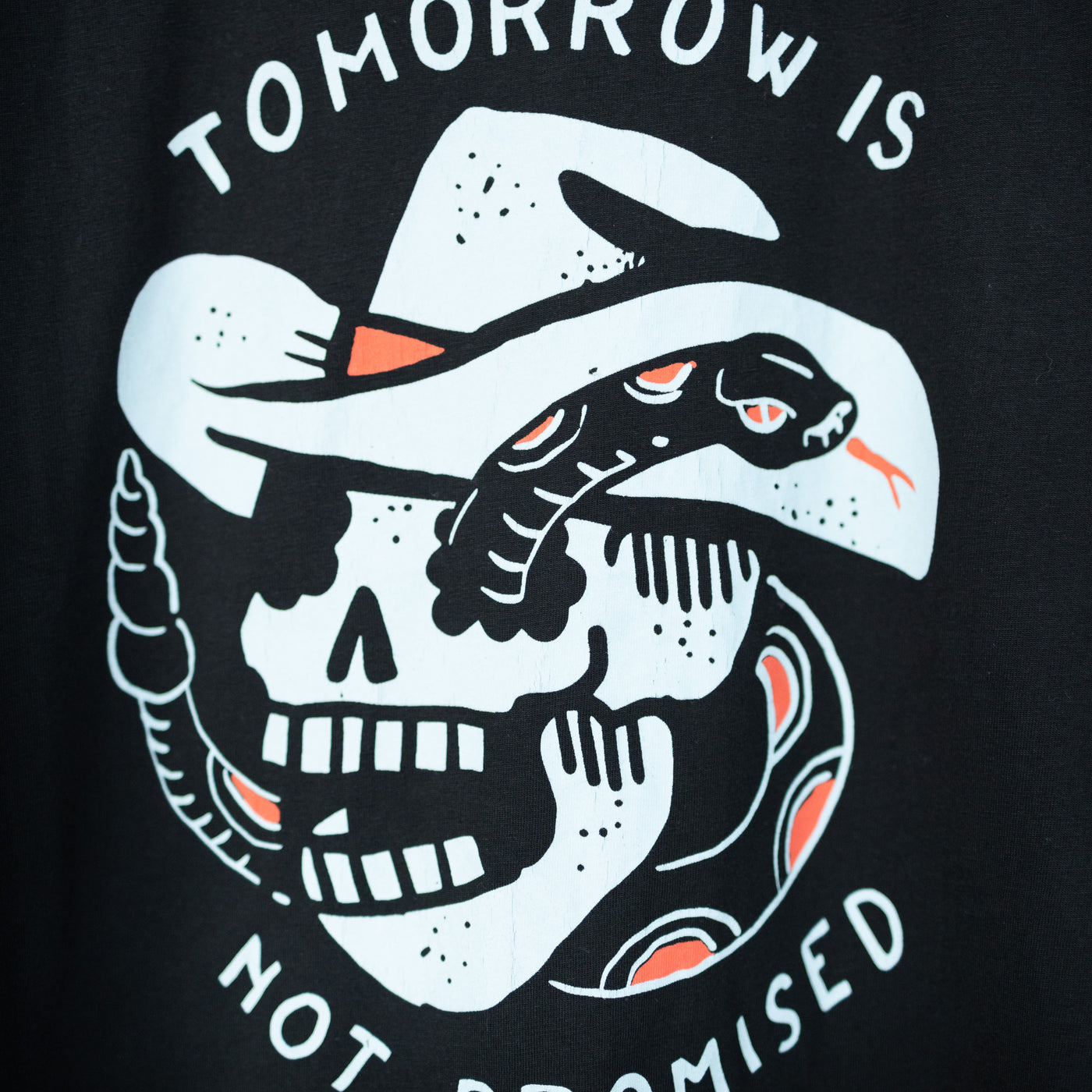 Iron and Resin - T-shirt - No Promises tee - Sort