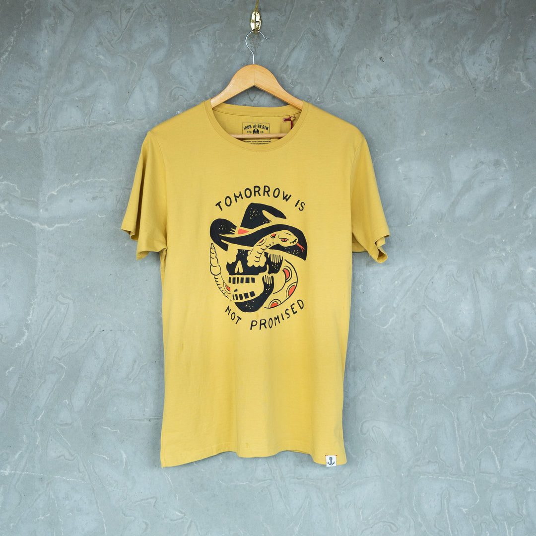 Iron and Resin - T-shirt - No Promises tee - Gul