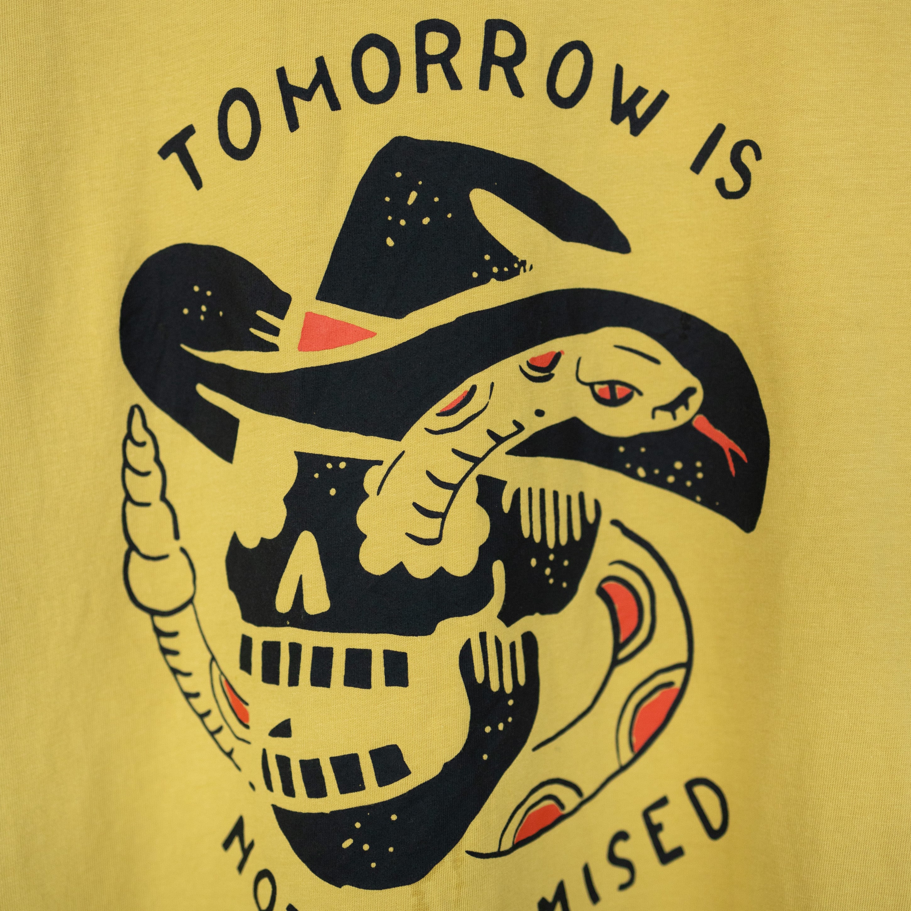 Iron and Resin - T-shirt - No Promises tee - Yellow