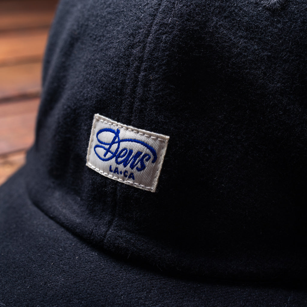 DEUS Ex Machina - Moleskin Cap - black/Brown