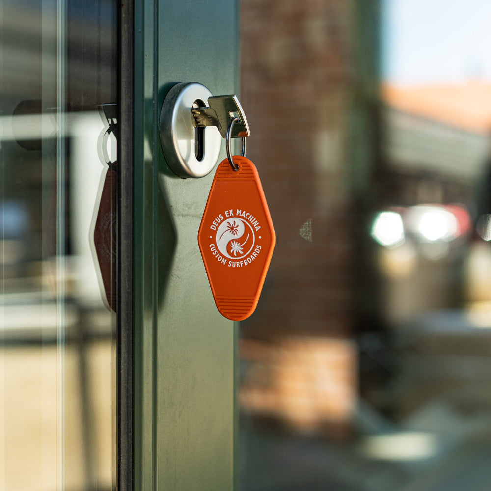 Deus Ex Machina -Motel Key - Keychain - ORANGE