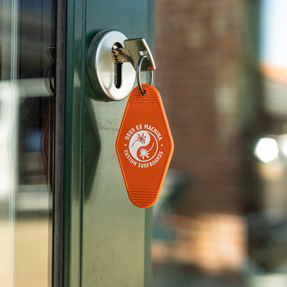 Deus Ex Machina -Motel Key - Keychain - ORANGE