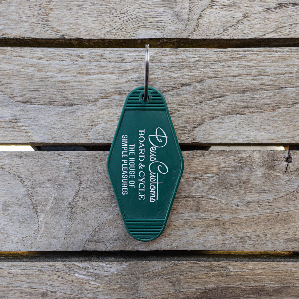 Deus Ex Machina -Motel Key - Keychain - GREEN