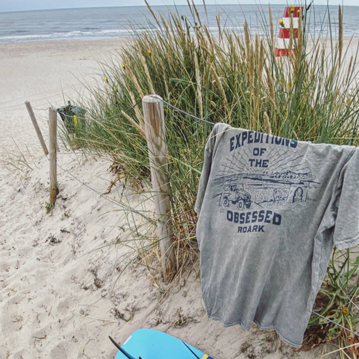 ROARK - T-shirt - Expeditions of the obsessed - grå washed