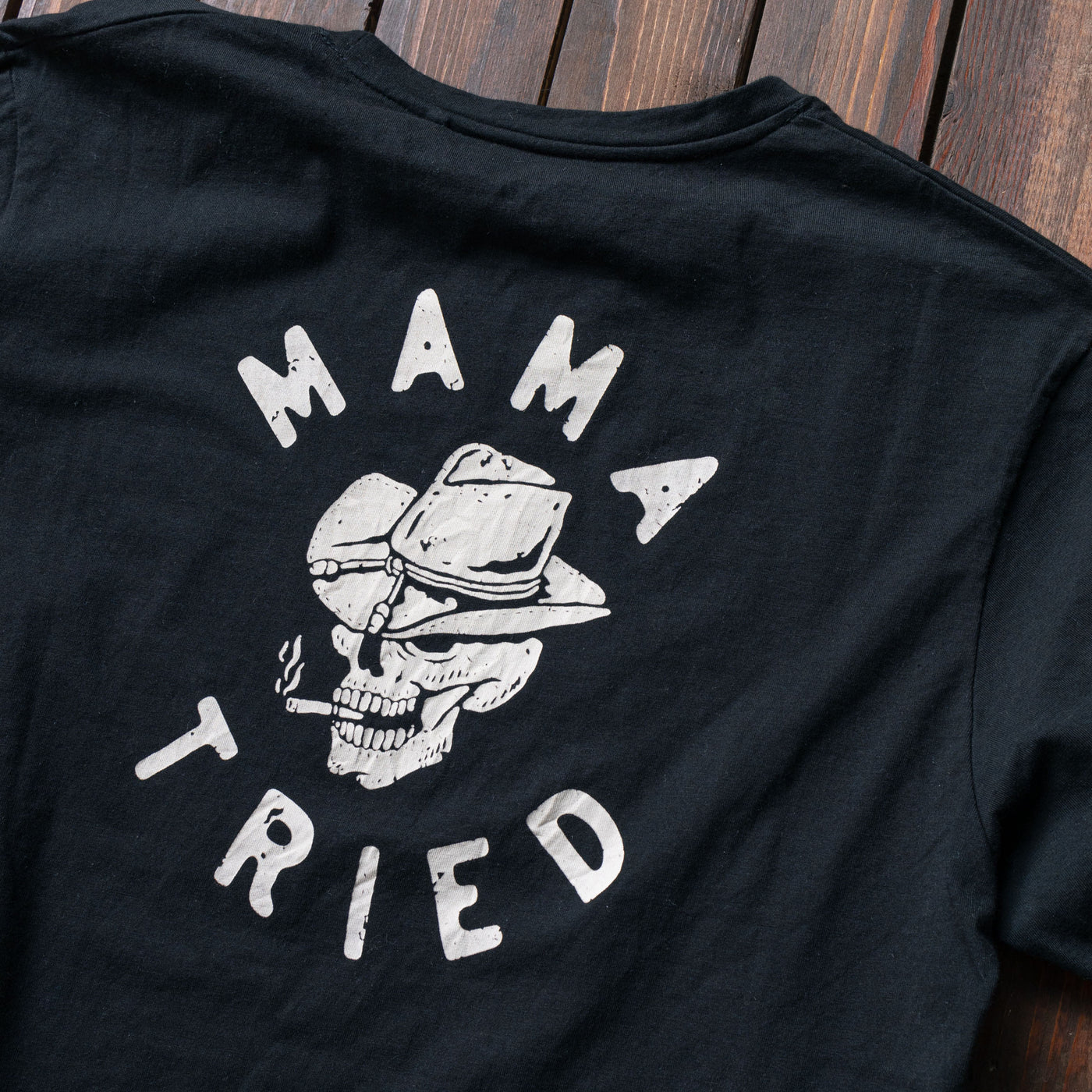 IRON & RESIN - T-shirt - "Mama Tried" - SORT