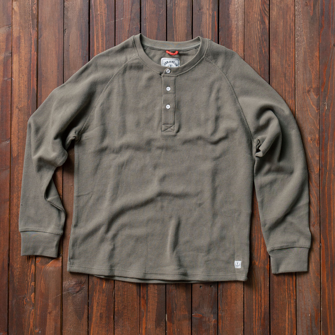 Iron & Resin - Michigan Henley - Olive green