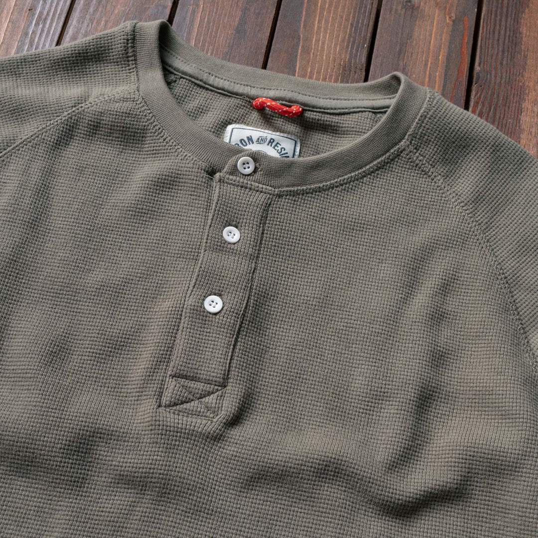 Iron & Resin - Michigan Henley - Olive grøn