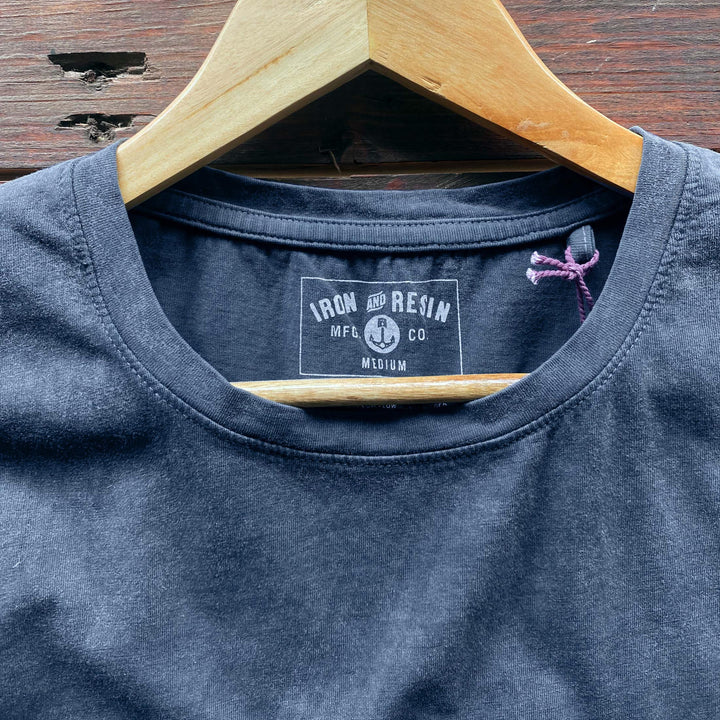 Iron and Resin - T-shirt -TIDE TEE - Navy