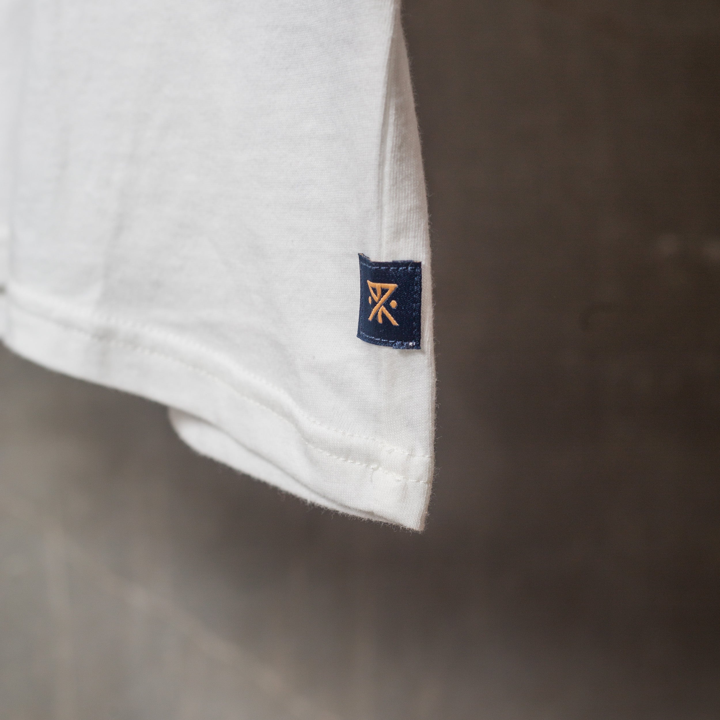 ROARK - WELL WORN LIGHT WEIGHT ORGANIC - White