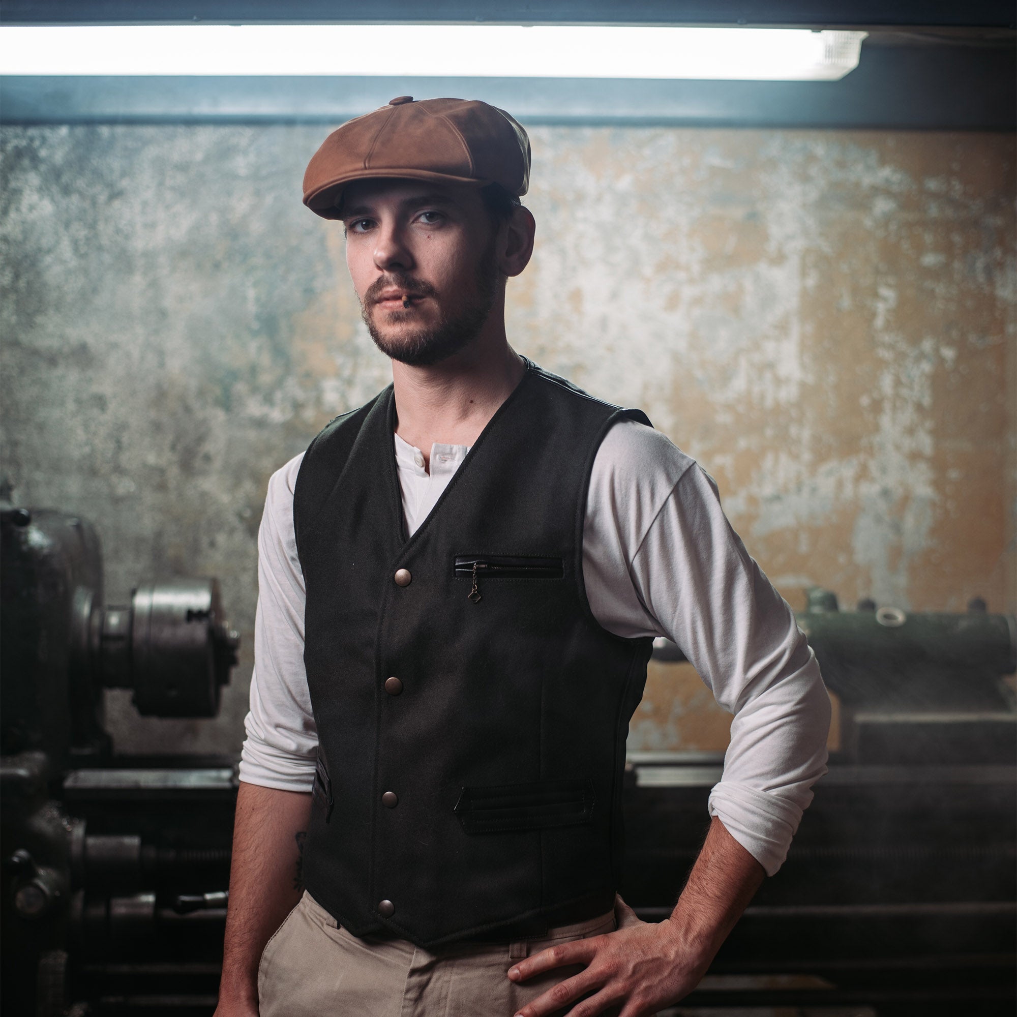 Shangri La - Mandriano Forest Wool Vest - Green/black leather