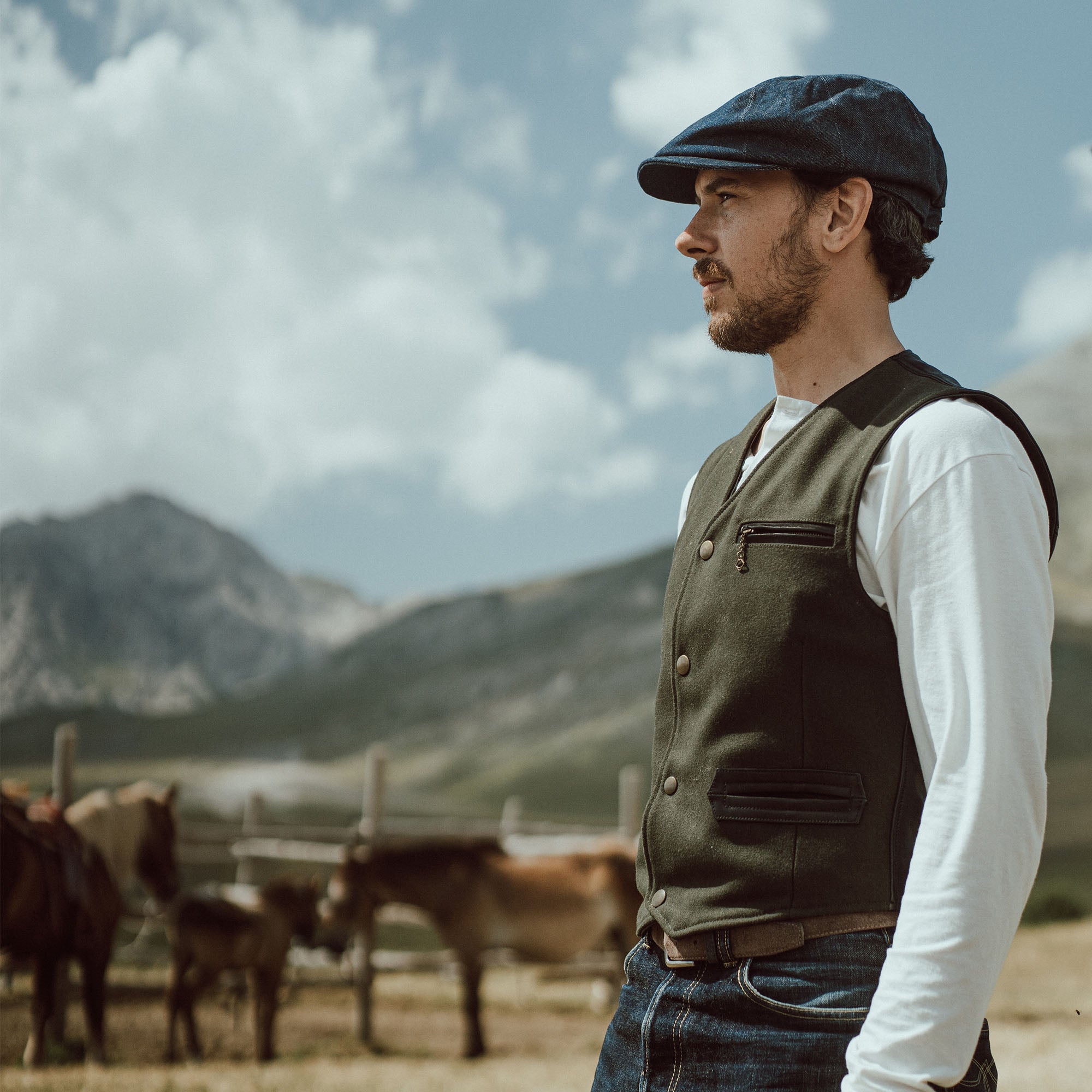 Shangri La - Mandriano Forest Wool Vest - Green/black leather