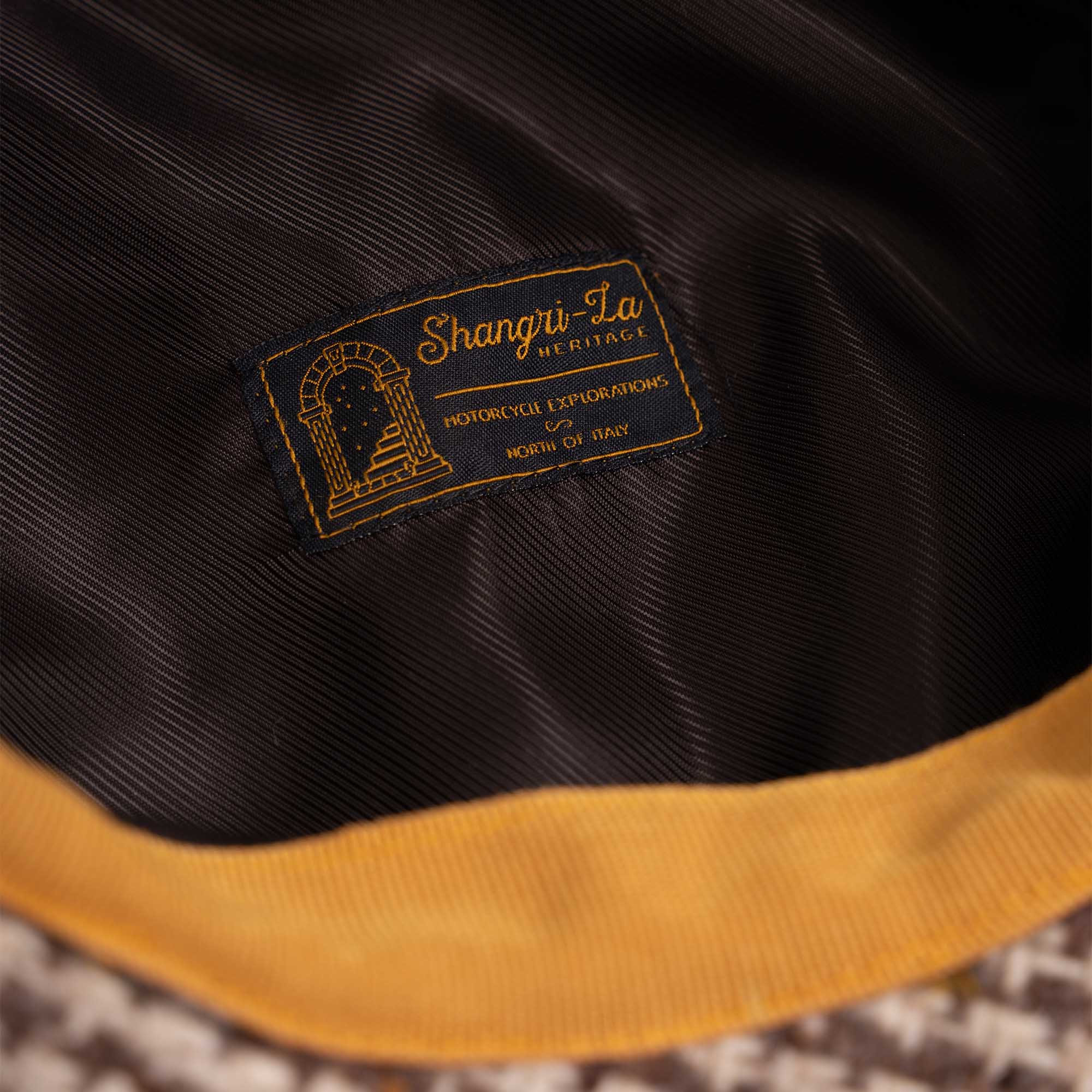 Shangri La - “Outlaw” 8 Panel Cap - Lys Brun