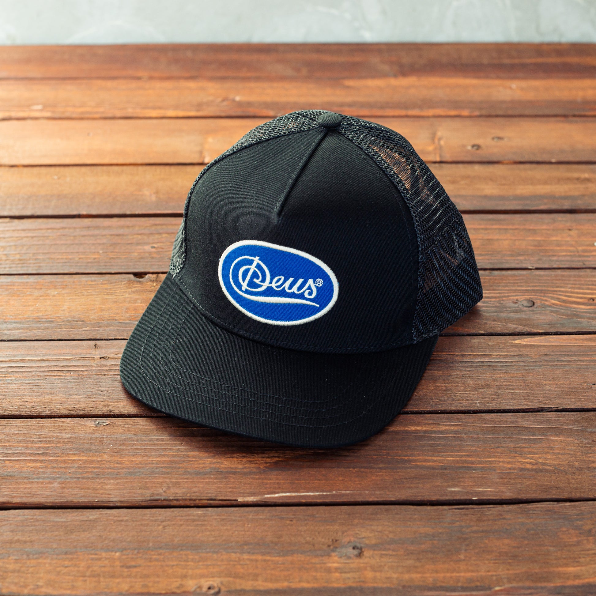DEUS EX MACHINA - Cap - SPARKS - BLACK