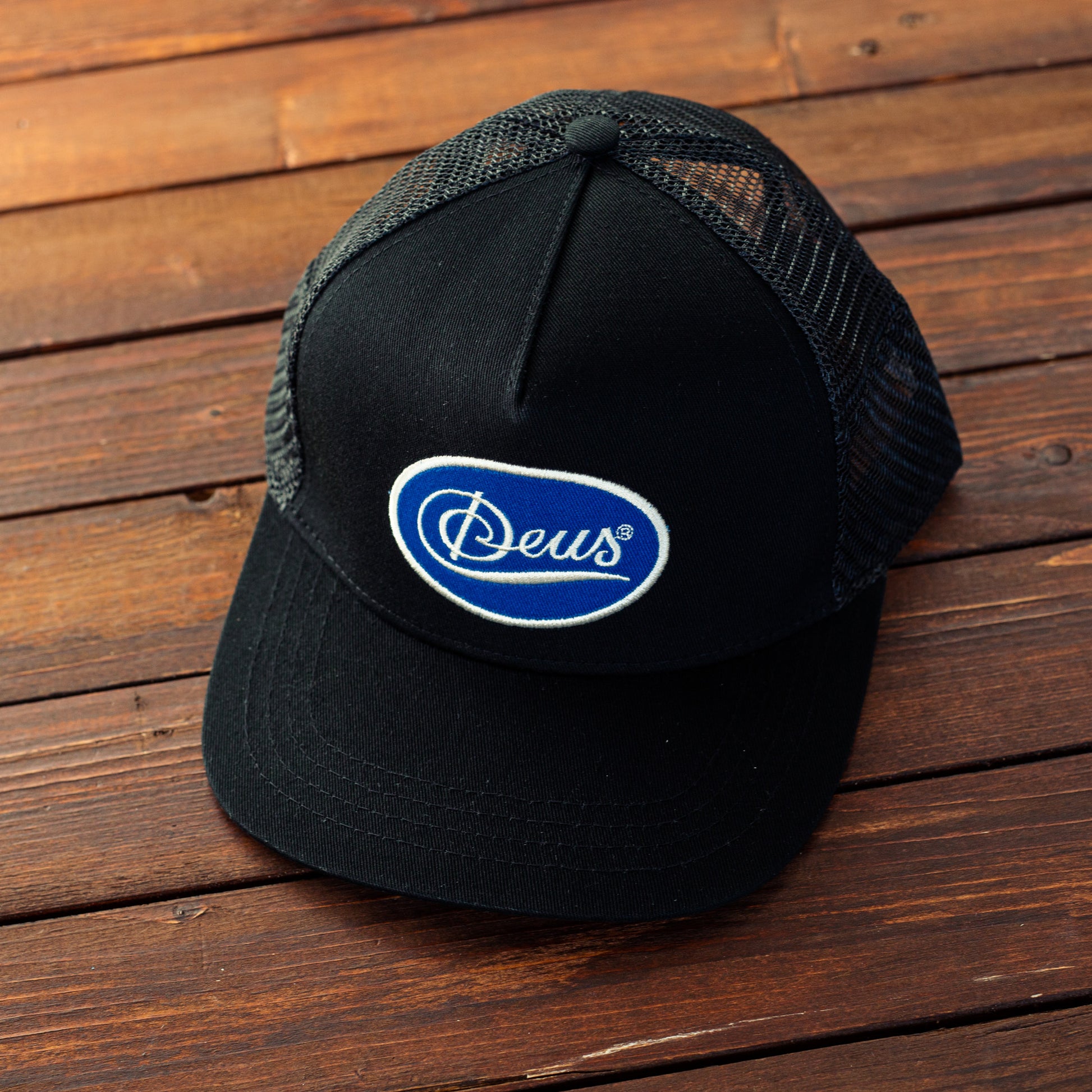 DEUS EX MACHINA - Cap - SPARKS - BLACK