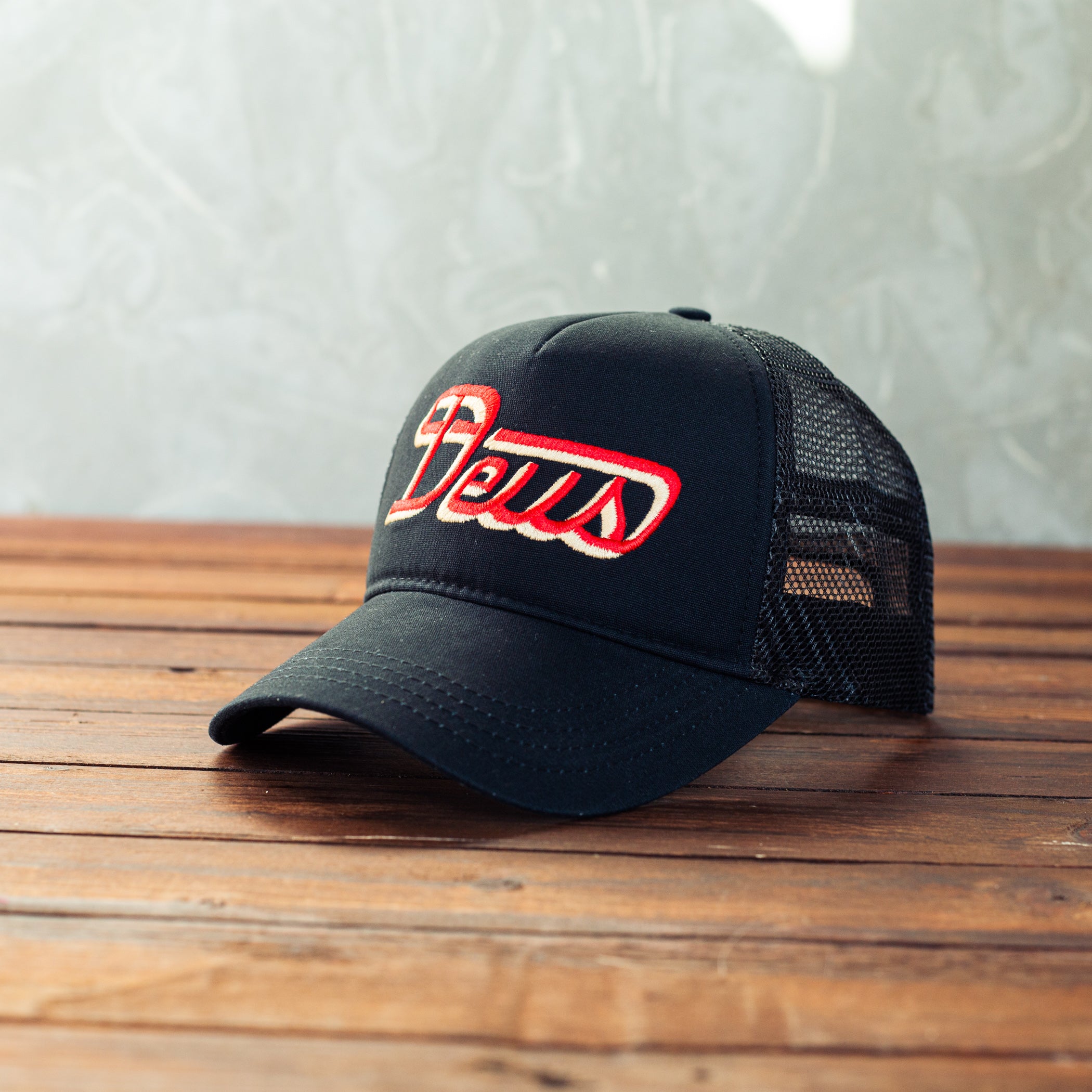DEUS EX MACHINA - Twilight Cap - BLACK/RED