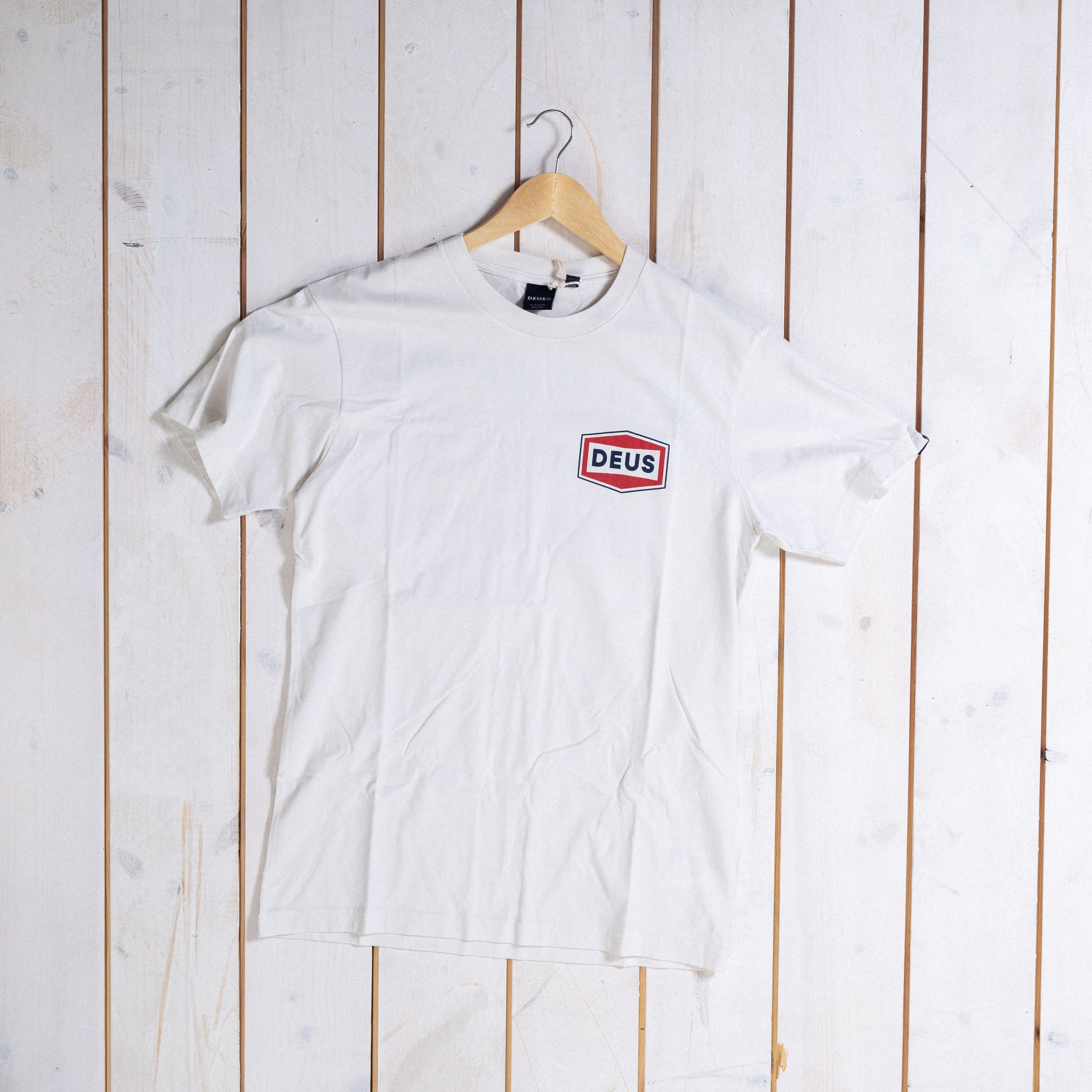 DEUS EX MACHINA - T-Shirt - white - Tokyo logo