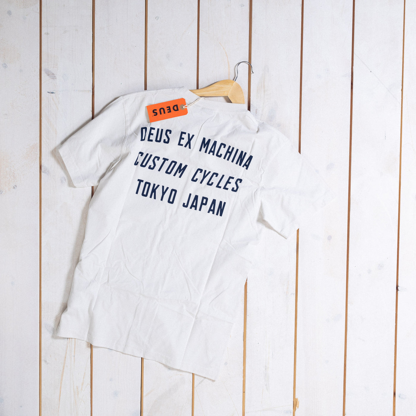 DEUS EX MACHINA - T-Shirt - white - Tokyo logo
